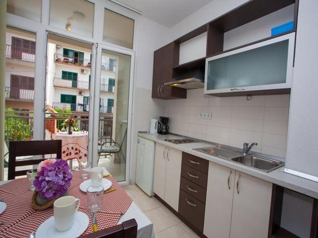 Apartmani Dana Makarska Exterior foto